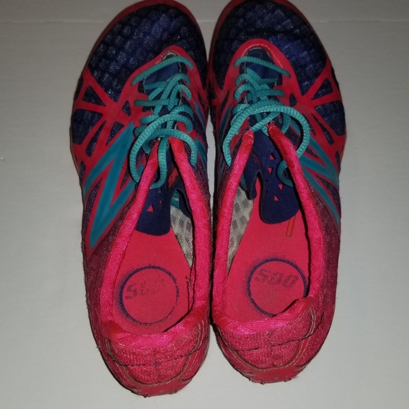 New Balance Track Spikes - Picture 3 of 4